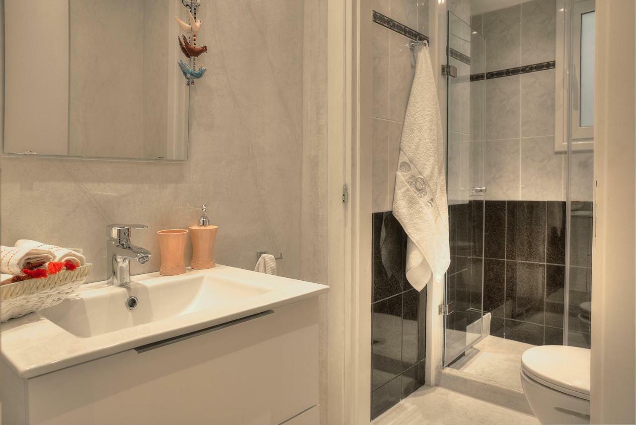 אתונה Downtown Glyfada Smart Apartment מראה חיצוני תמונה