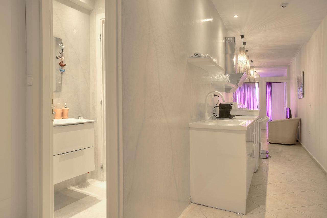אתונה Downtown Glyfada Smart Apartment מראה חיצוני תמונה